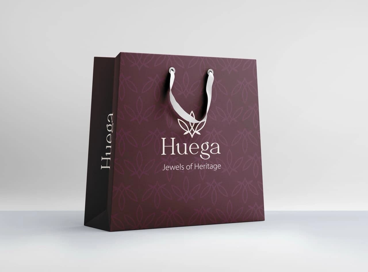 Huega - Premium Jewelry Website — project image 5