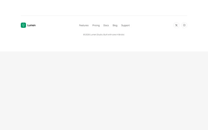 Minimal Single Row Footer